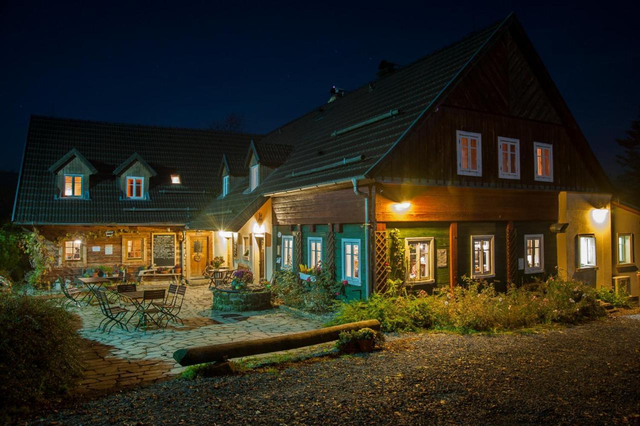 Penzion Na Stodolci Chřibská Buitenkant foto